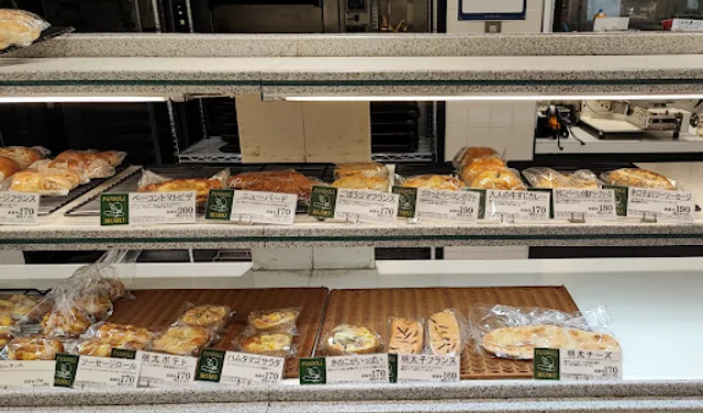 パンドール MOMOテラス店