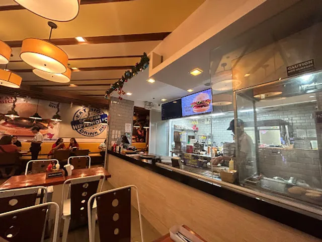 Hungry Hippo - SM City Batangas Branch