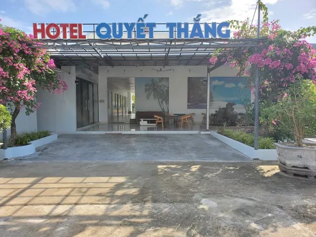 Quyết Thắng Hotel & Beach