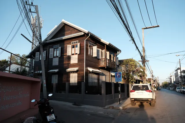 บ้านเสงี่ยม-มณี Baan Sa ngiam-Manee