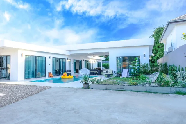 Natree Pool Villa Pattaya