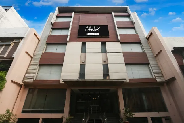 Super Collection O Railway Station Road Near Clock Tower