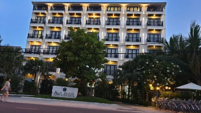 Viet Long Hoi An Beach Hotel