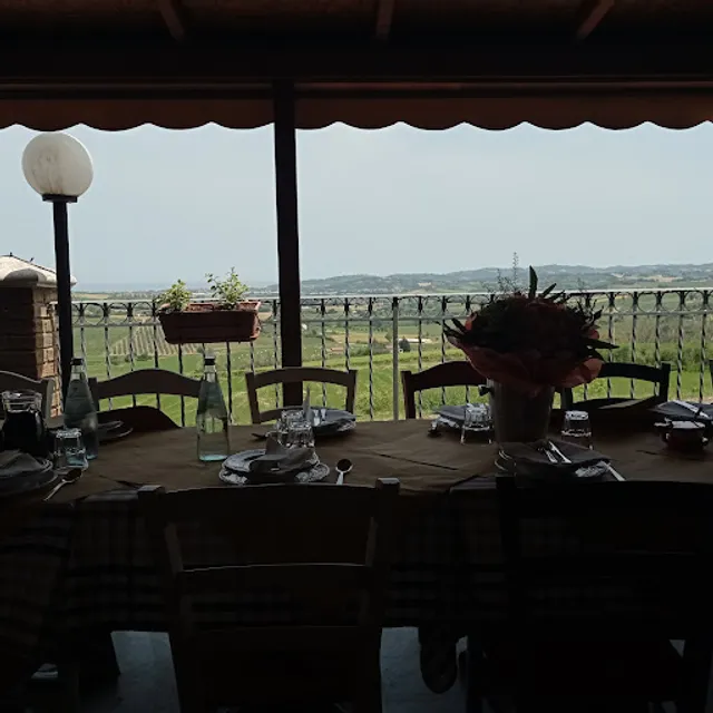Ristorante da Tanfol - Cucina Romagnola con Vista | Fiorentina & Pizzeria a Saludecio