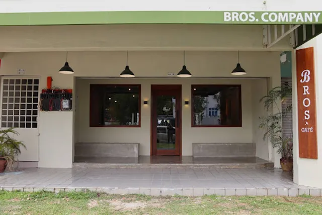 Bros Cafe