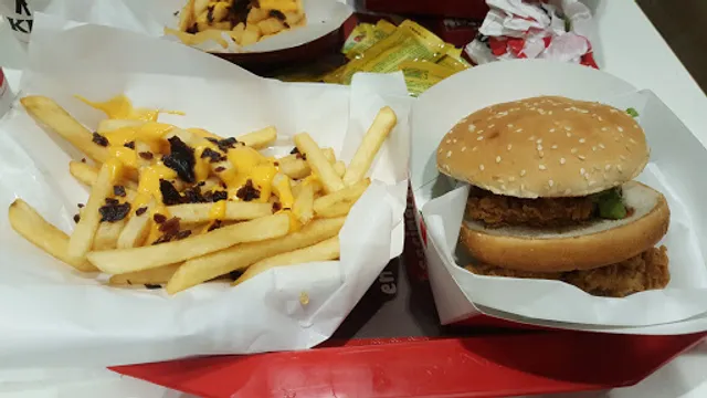 KFC Lanús