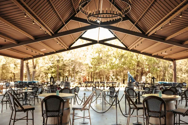 Live Happy Lane Winery