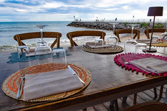 Carbonifera - Beach Bar & Restaurant