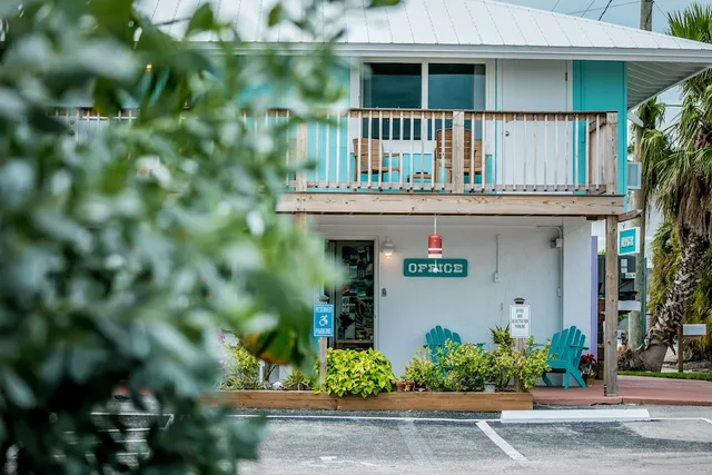 Ragged Edge Resort and Marina