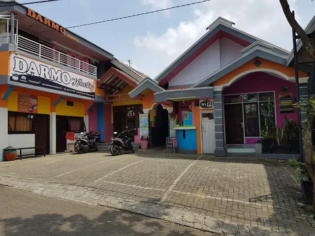 OYO 91285 Darmo Homestay