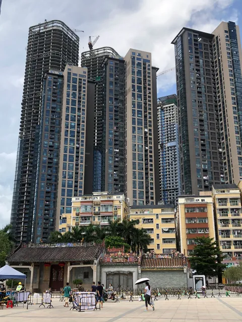 Shem Yip Tairan Mansion Parking Lot