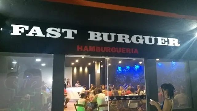 FAST BURGUER HAMBURGUERIA