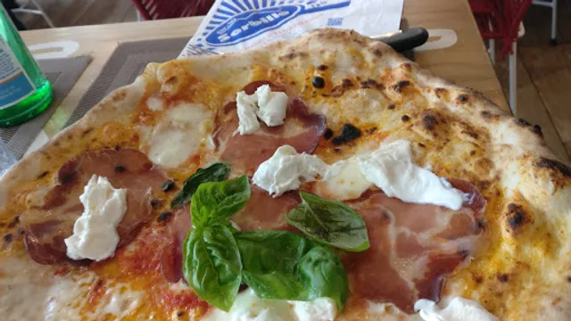 Gino Sorbillo - Pizza Gourmand