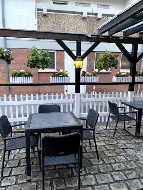 Meze Meze im “Haus Heep“