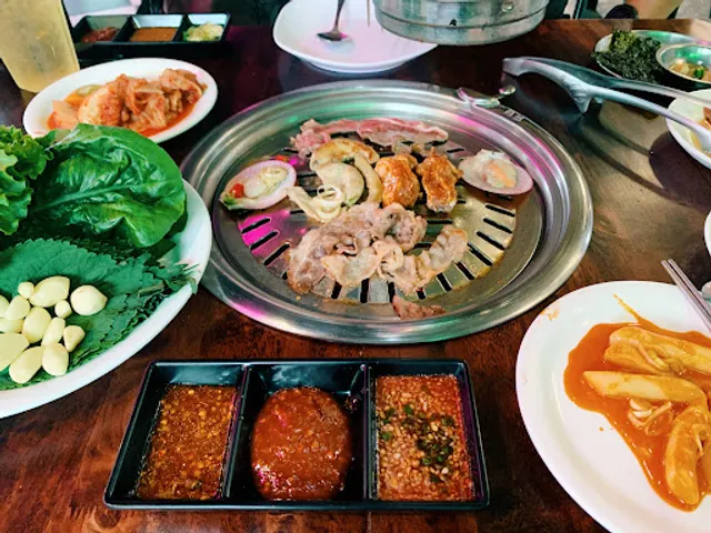 In Seoul BBQ Halal Buffet อินโซล ฮาลาล บุฟเฟ่ต์ พระราม 9-รามคำแหง