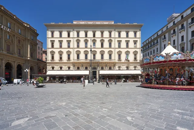 Repubblica Firenze Luxury Apartments | UNA Esperienze