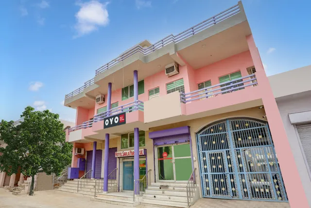 Hotel Sarla Paradise and Restaurant & Bar