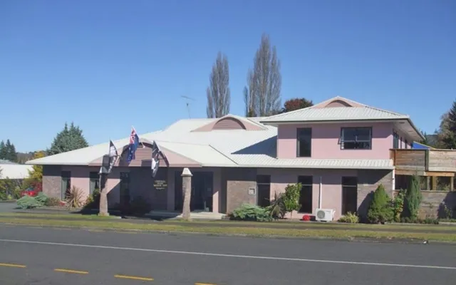 Central Park Motor Inn & Conference Centre