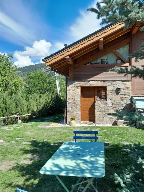 STUDIO 2 PERSONNES LABEL MERIBEL