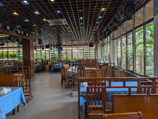 Arirang Hotel & Restaurant