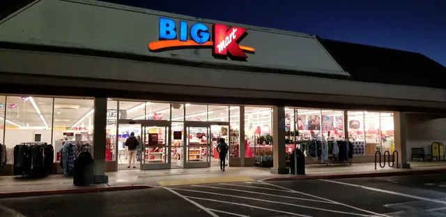 The Plaza North Shopping Center