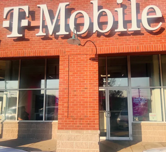 T-Mobile Experience Store