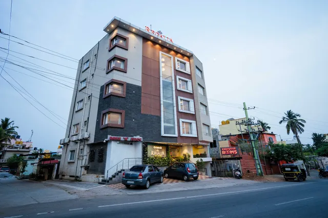 REGALIA INN AND SUITES