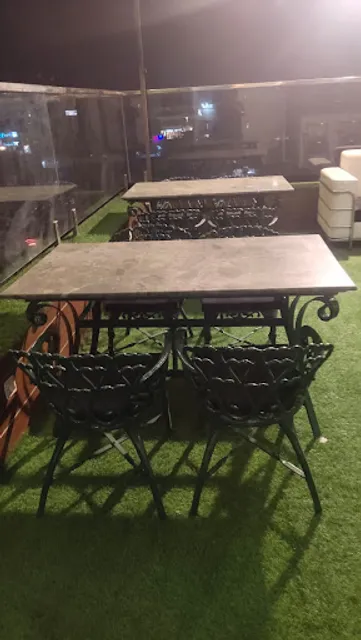 MR CHEF KITCHEN & RESTAURANT