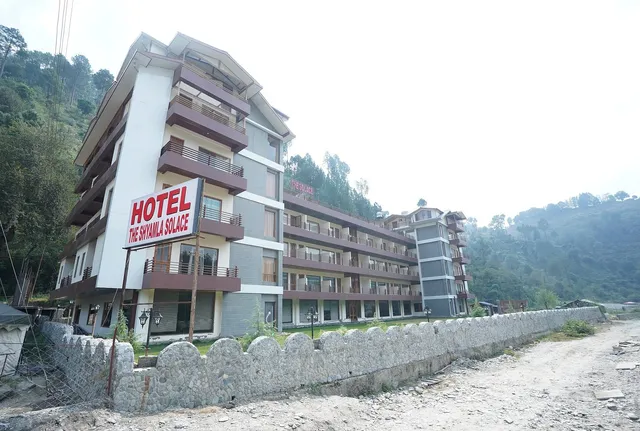 Clarks Resort Sadhupul (River Valley View )