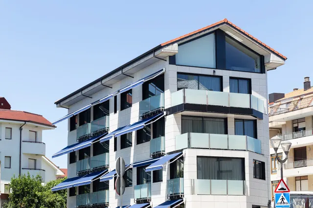 Playa De Los Barcos Apartamentos