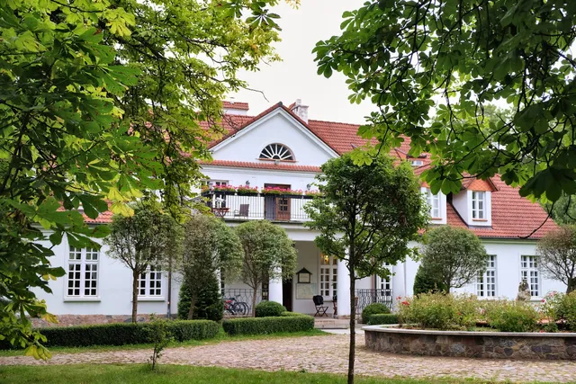 Dwór w Bychowie hotel restauracja