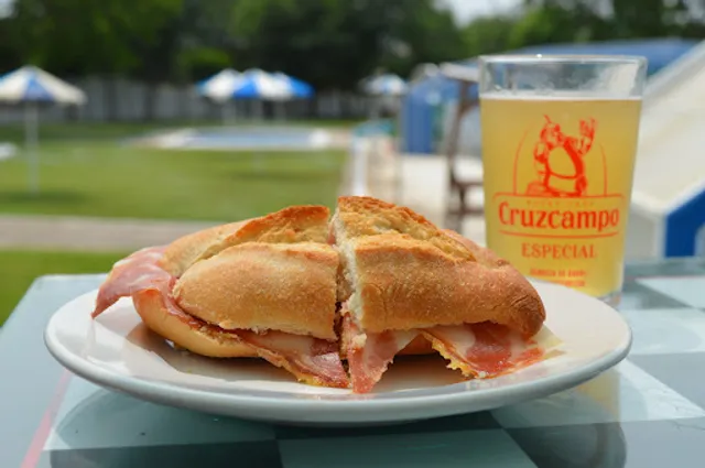 Bar Restaurante Piscina Municipal
