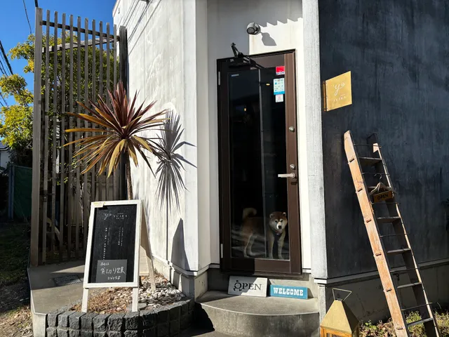 YUIKA 手作り指輪の貸切りアトリエ & 珈琲