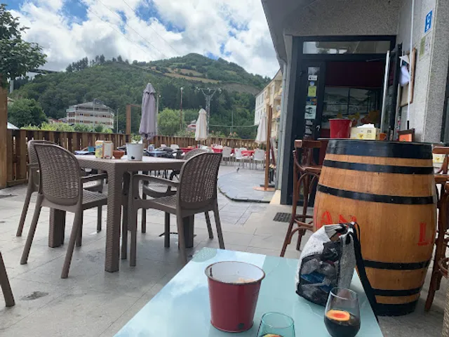 Hostal Restaurante Cafeteria o Muiño