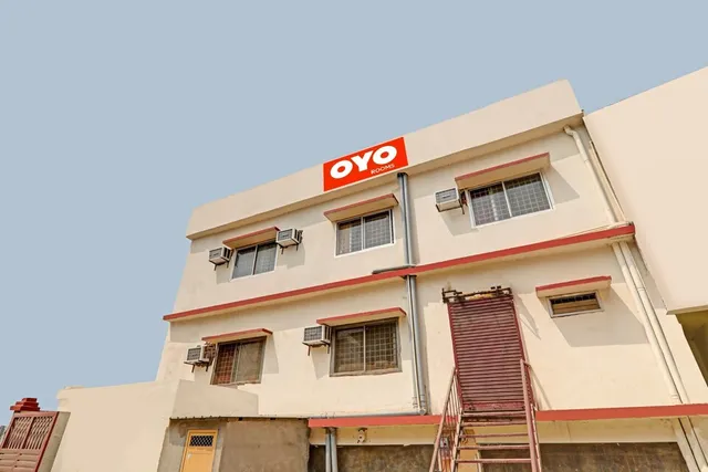 OYO 86455 Shree Hari Inn