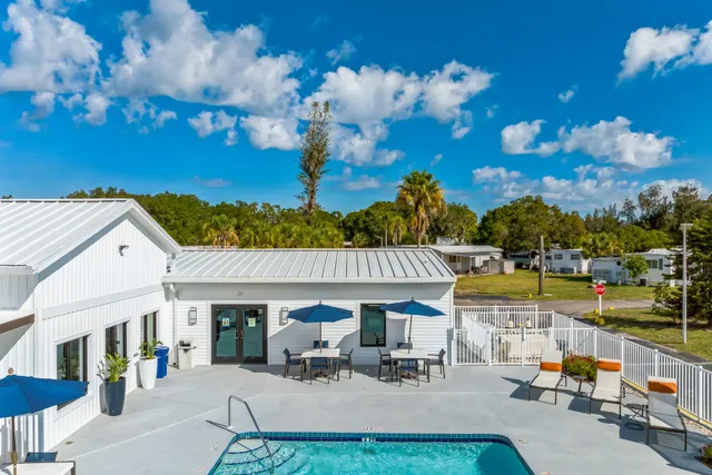 Palm Terrace 55+ Home & RV Stays Community