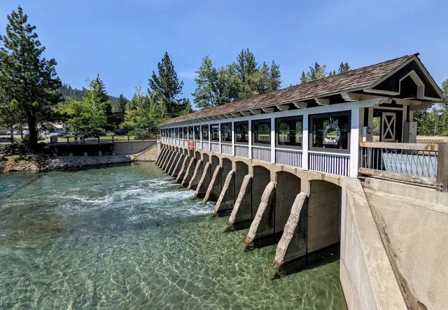 Lake Tahoe Dam