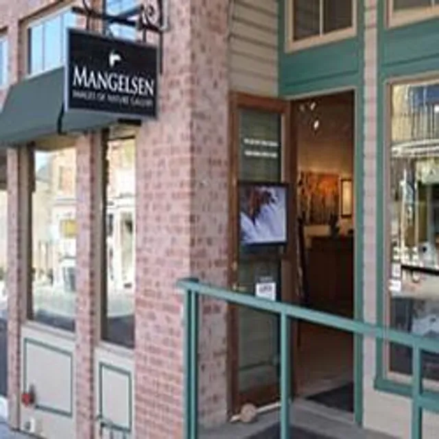 MANGELSEN—Images of Nature Gallery