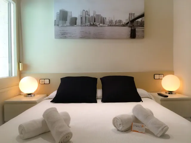 Hostal Barcelona City Street