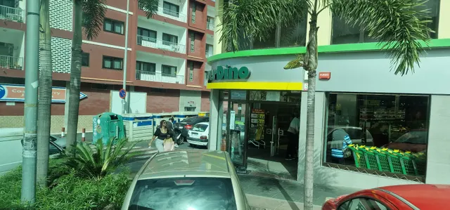 SuperDino Icod Estación de Guaguas