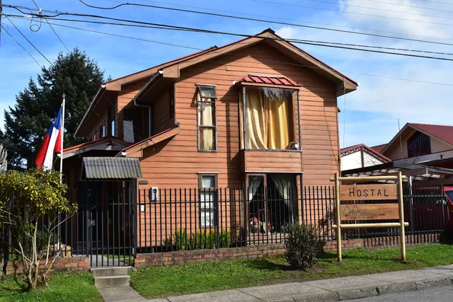 Hostal Arrayanes del Lago