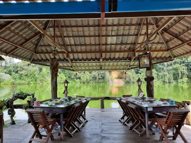 Manu Konpludthin Restaurant