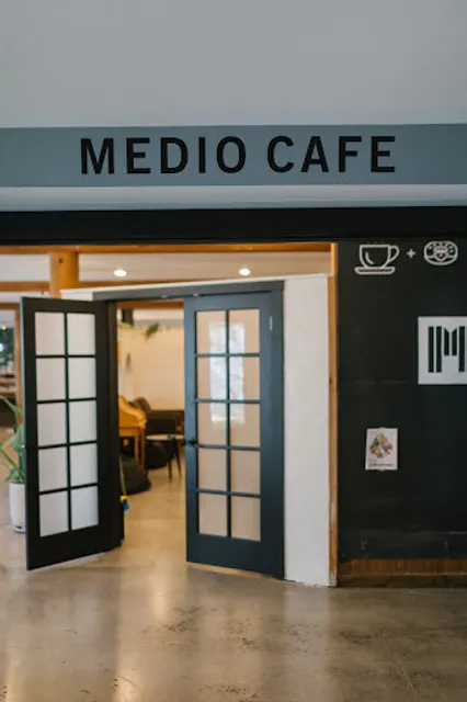 Medio Cafe