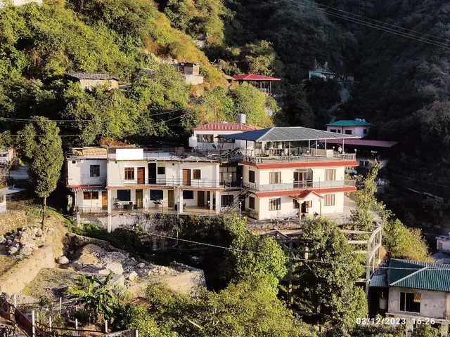 PerfectStayz Mussoorie Hills