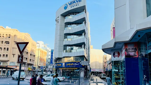Wave International Hotel