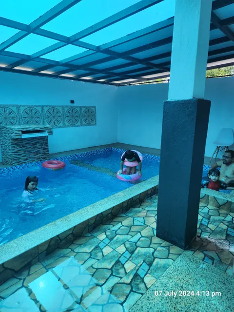 Garlic Cherating Pool Homestay
