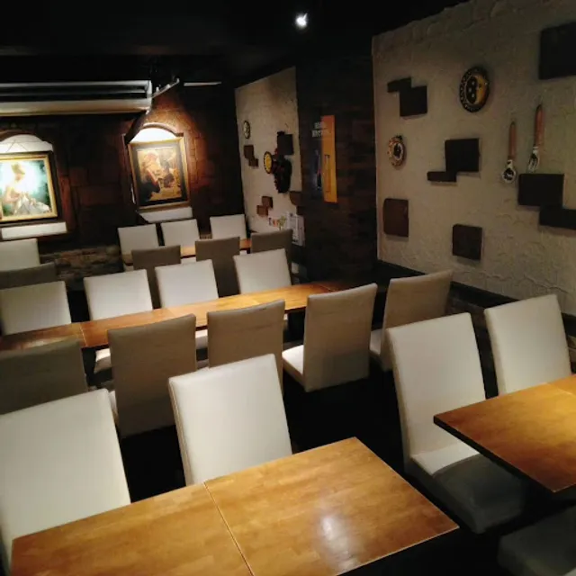 Bistro TOMO Shinbashi