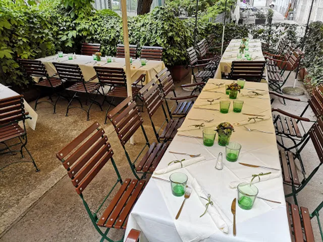 Nestroy Gasthaus & Biergarten