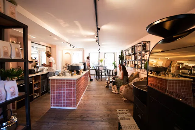 Badeta Koffiebranders de Pijp, back in 2026, other location @ van Woustraat 14