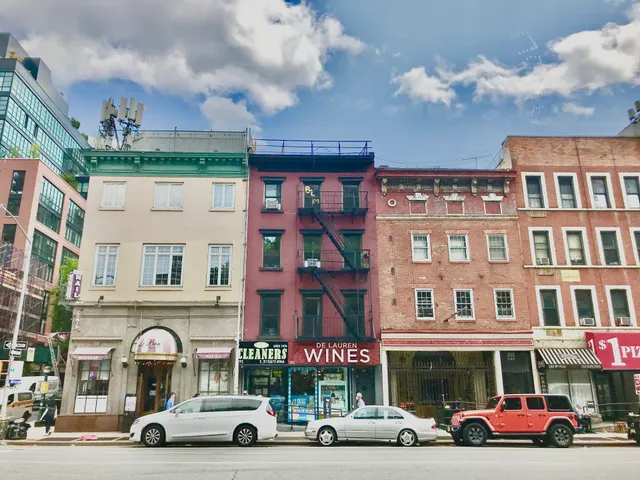 De Lauren Wines & Spirits